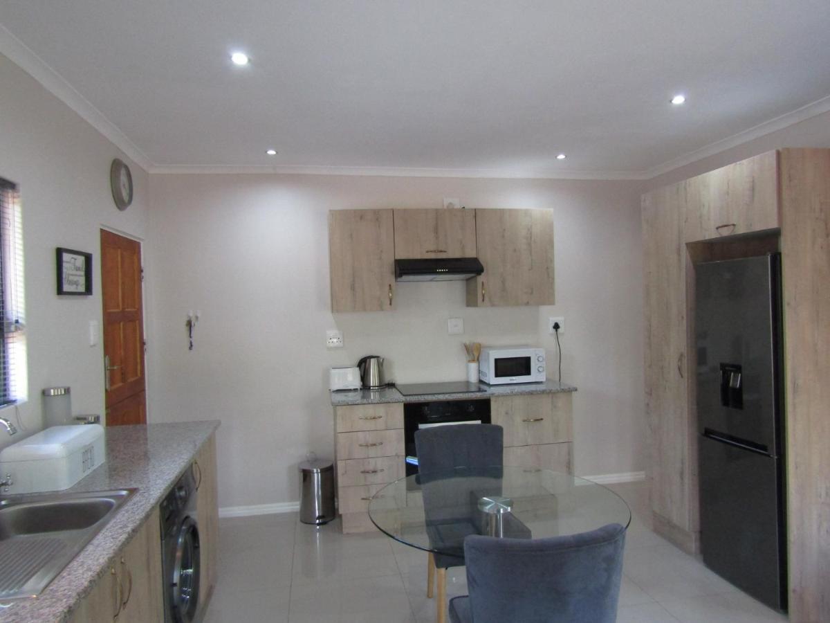 Mabalingwe Game Reserve Pafuri Gate Guesthouse מראה חיצוני תמונה